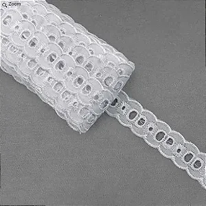 Passa Fita Branco/ Bordado inglês com 2cm Largura e 13,70m