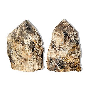05 Turmalina no Feldspato Pé e Bico Serrado 2 a 3Kg Tipo C