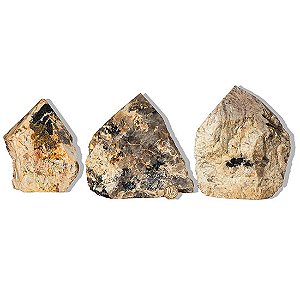 10 Turmalina no Feldspato Pé e Bico Serrado 1 a 2Kg Tipo C