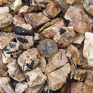 03 Kg Cascalho Bruto Turmalina no Feldspato 10 a 70mm Tipo A