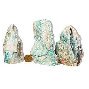 10 Jadeita Pé Serrado Natural 300 a 400g 8 a 12cm Tipo B