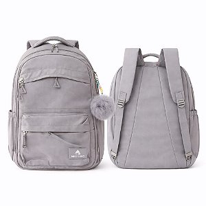 MOCHILA MISS DONG CINZA COM POMPOM