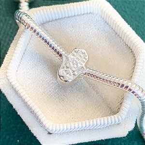 Berloque mão de hamsá proteção banhado a prata