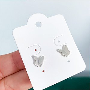 Brinco borboleta geométrica pequena banhado a prata