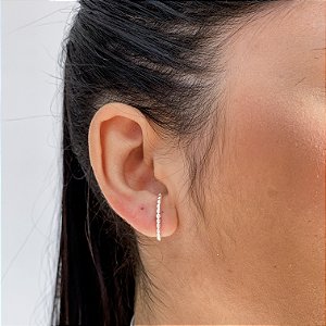 Brinco Ear Hook bolinhas banhado a prata