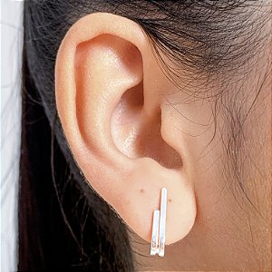 Brinco Ear Hook 2 fios banhado a prata