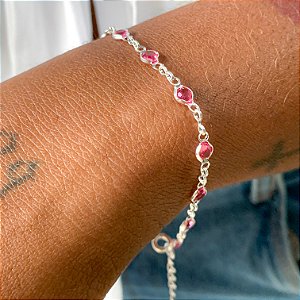 Pulseira pedras rosa pequena banhado a prata