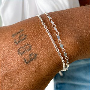 Pulseira dupla medalhas e corrente elos banhado a prata