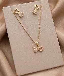 Conjunto Colar e Brinco Coração Duplo com Zircônia