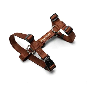 Conjunto Peitoral em H e Guia para Cães Marrom - Cachorreiros