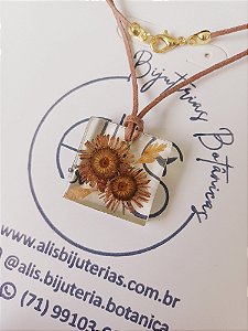 Colar Flor Quadrado