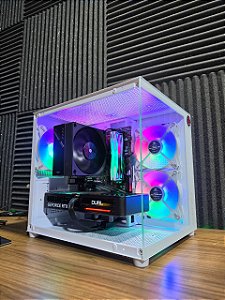 PC Gamer AMD Ryzen 7 5700x + RTX 5050 + 16GB DDR4 + SSD 512GB NVMe + B550M