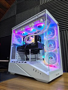 PC Gamer AMD Ryzen 7 9700x + RX 9060 XT + 16GB DDR5 + SSD 1TB NVME + B840M