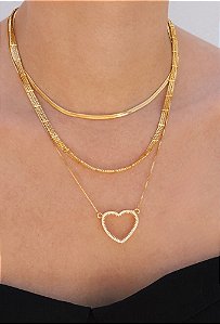 COLAR DE CORAÇÃO CRAVEJADO E LATERAL COM A PALVARA ¨LOVE¨