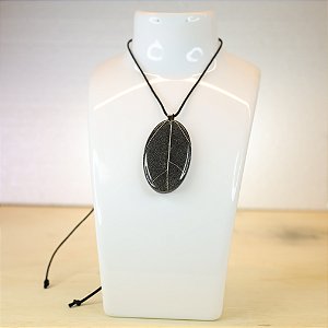 ESQUELETO DE FOLHA - COLAR