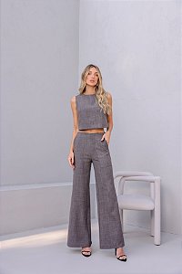 Conjunto Calça + Blusa e Cinto Cinza