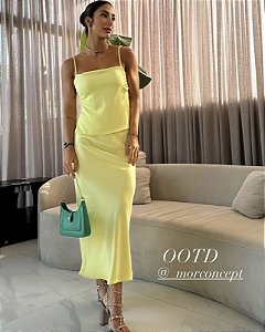 Conjunto Saia Midi + Blusa Frente Única Cetim Amarelo