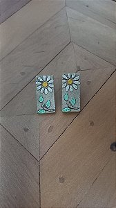 Brinco Margarida Retangular