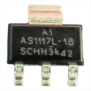CIRCUITO INTEGRASO AMS 1117 L-1.8V = LM 1117-1.8V ( SMD SOT 223 )