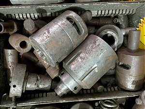 Peças de torno revolver