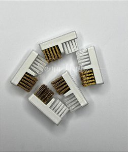 ESCOVINHA DE AÇO P/ LIMPEZA DE BROCAS
