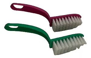 ESCOVINHA DE NYLON PARA UNHAS