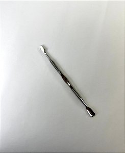 ESPATULA DE METAL PARA CUTICULA DUPLA