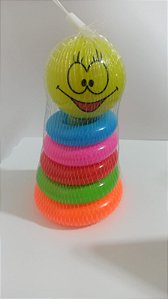 PIRÂMIDE COM 5 ARGOLAS
