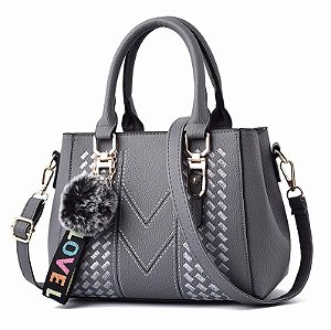 Bolsa de Ombro em Couro Bordado