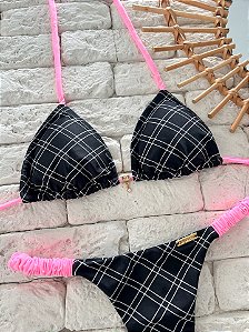 Cortininha Xadrez P&B + Rosa com Bojo Removível (CALCINHA NÃO INCLUSO)