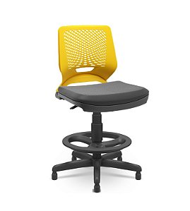 Cadeira Caixa Alta Beezi Plaxmetal Base Com Sapatas Encosto Amarelo Assento Vinil