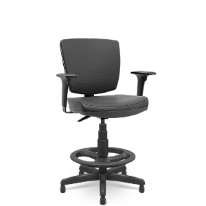 Cadeira Plaxmetal Caixa Alta Altrix Com Apoia Braços Reguláveis Revestimento em Vinil