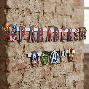 Faixa Parabéns Avengers Animated - Regina