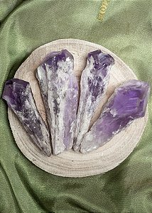 Cetro de Ametista – Transmutação • Intuição • Conexão Espiritual