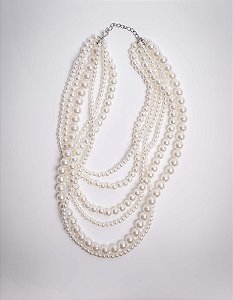 Colar Peônias Camadas