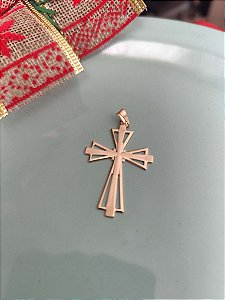 PINGENTE CRUZ DETALHADA