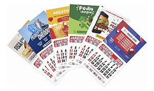 Imã de geladeira com calendário 2026