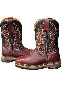 BOTA GOYAZES MUSTANG NA COR PRETA