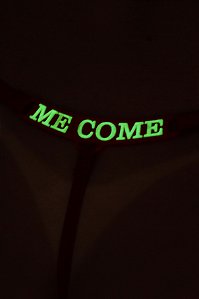 Calcinha Brilha no Escuro - Frases Picantes - Vermelha