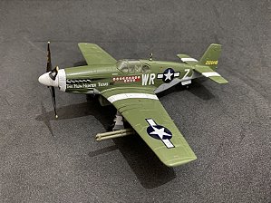 1:72 Easy Model Avião P-51B Was Flowm by 1st Lieutenant Henry Brown (WWII)