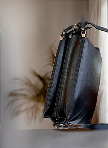 Bolsa couro legítimo preta 3 divisões