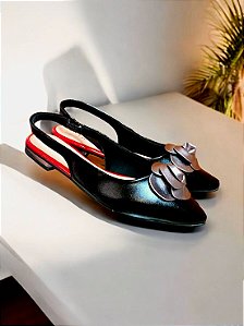 Sapatilha slingback preta flor ônix