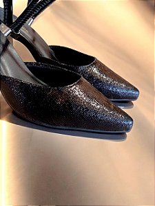 Scarpin preto salto bloco