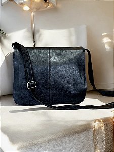 Bolsa envelope preta couro legítimo