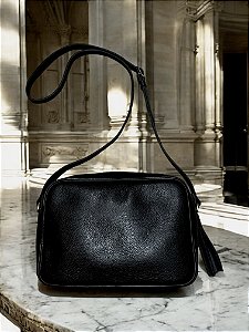 Bolsa matelassê preta couro legítimo