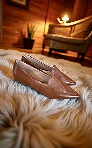 Sapatilha luxo amêndoa croco