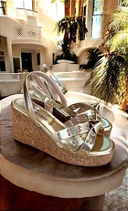 Sandália anabela Sevilha ouro