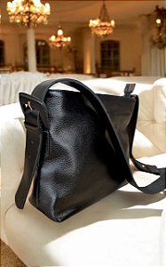 Bolsa couro legítimo preta alça fivela