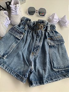 Short Detalhada Brilho
