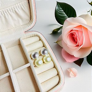 Brinco Botão Pérola